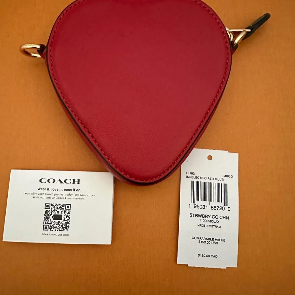 ❤️❤️❤️NeW coach strawberry coin case on a chain/Crossbody bag/wallet ❤️❤️❤️ - Picture 9 of 11